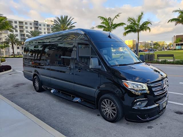How Many People Fit in a Sprinter Van? -regalblacklimo